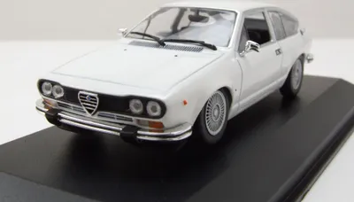 Produktbild von Minichamps 1:43 ALFA ROMEO ALFETTA GTV - 1976 - white