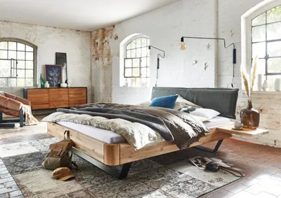 Produktbild von Bett Faxe 160x200 cm Wildeiche Bianco massiv mit Kopfteil und Metallkufen