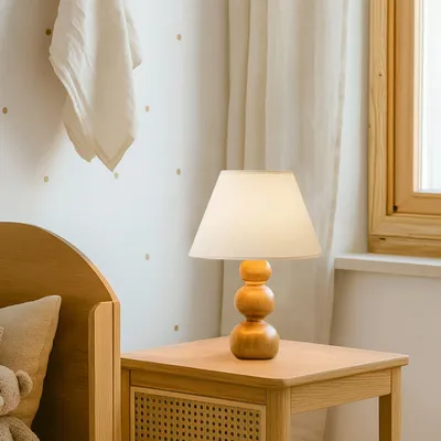 Produktbild von Opviq, Hochwertige Tischlampe mit Holzgehäuse, Creme und Eiche, Ø22 h:14 cm, Höhe: 32 cm, 100 cm Kabel mit Schalter, E27 Fassung, max. 40 W, IP20, ideal für rustikale Wohnräume.