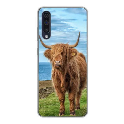 Produktbild von MuchoWow® Handyhülle Schutzhülle Hülle für Samsung Galaxy A30s Schottischer Highlander - Wasser - Hörner Silikon Softcase Handy Hülle - Karteninhaber