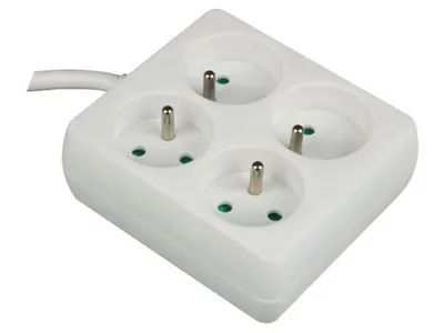 Immagine prodotto di Presa a 4 vie - Quadrata - Cavo da 1,5 m - Bianco - Presa francese