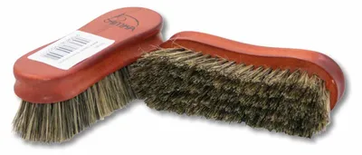 Produktbild von AMKA Classic Schmusebürste Glanzbürste mit lackiertem Holzrücken klein
