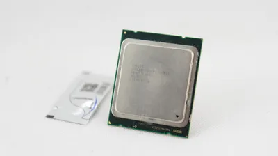 Produktbild von Intel Core i7-3820 3,6GHz - 3,8GHz 10MB Sockel 2011 130Watt SR0LD