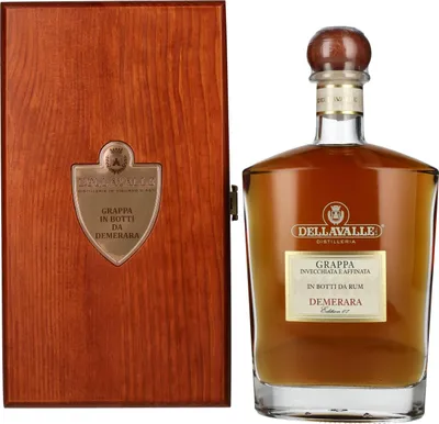Produktbild von Dellavalle Grappa Demerara In Botti Da Rum Edition 07 42% Vol. 0,7l in Holzkiste