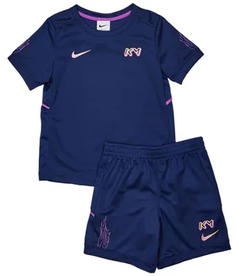Produktbild von Sportset Nike Dri-FIT Kylian Mbappé für Kleinkinder, Oberteil und Shorts mit kurzen Ärmeln, Modell ACD25