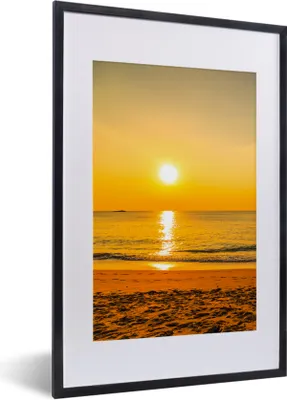 Produktbild von MuchoWow® Gerahmtes Poster Palme - Strand - Sonnenuntergang - Meer 40x60 cm - Poster mit Schwarzem Bilderrahmen Wandposter Rahmen Foto Bilder - Poster in Rahmen