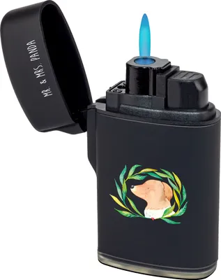 Produktbild von Mr. & Mrs. Panda Feuerzeug Hund Blumen - Schwarz - Geschenk, Hunde, Niedlich, Hundeliebe, Feuerzeuge, anzünder, zigarettenanzünder, sturmfeuerzeug, Sprüche, Ranke