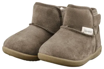 Produktbild von Sterntaler Babyschuhe aus weichem Velours, warm gefüttert mit Klettverschluss