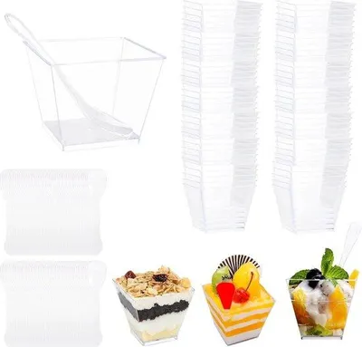 Produktbild von Famanu Dessertgläser 115 ml - 100 Stück mit Löffeln - transparent - wiederverwendbare Dessergläser