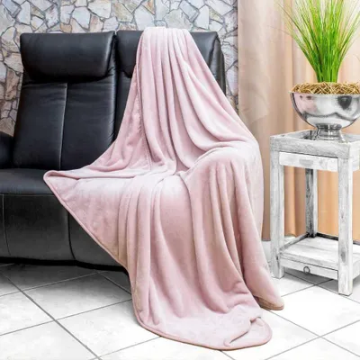 Produktbild von Rally Fashion Microfaser Kuscheldecke Cassy Uni Wohndecke Sofadecke flauschig waschbar pflegeleicht hochwertig strapazierfähig 150x200 cm Rosa