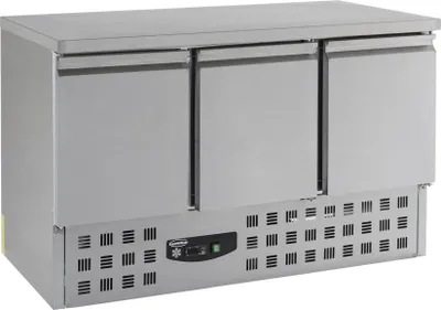 Immagine prodotto di Banco refrigerato Combisteel a 3 ante - 400 litri, acciaio inox, 1365 x 700 x 875 mm