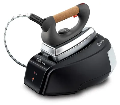 Obrázok produktu pre Napaľovací žehlič s parnou, 2150 W, objem nádržky na vodu 0,7 L