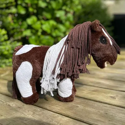Immagine prodotto di Pinto Cuddle Pony marrone/bianco
