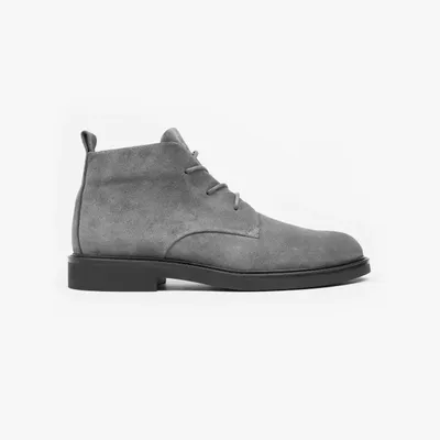 Zdjęcie produktu dla Buty Hinson Beatleberg, model chukka, męskie, wykonane ze skóry zamszowej, kolor fumo