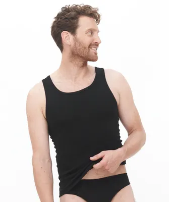 Produktbild von Herren-Unterhemd „Joseph“ in Schwarz N von Living Crafts