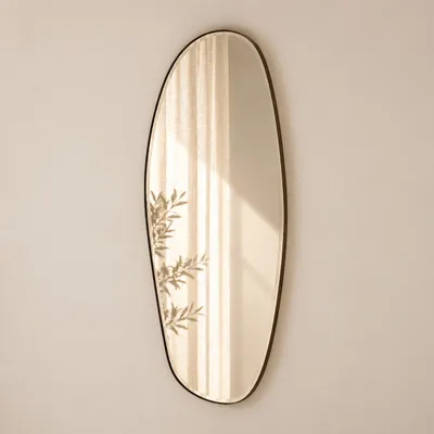 Produktbild von Indore Home - Spiegel Belle - Organische Form - Bronze - 120cm x 50cm, KI-generiertes Bild