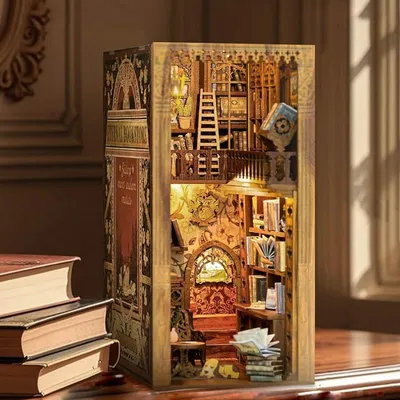 Zdjęcie produktu dla Miniaturowy domek Book Nook - Klimatyczna księgarnia - Puzzle 3D - 172 elementy - Domek miniaturowy - z oświetleniem LED