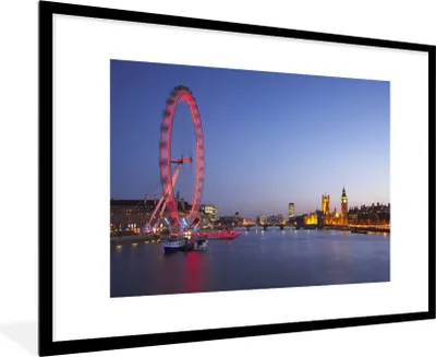 Produktbild von MuchoWow® Gerahmtes Poster Ein beeindruckendes rotes London Eye 90x60 cm - Poster mit Schwarzem Bilderrahmen Wandposter Rahmen Foto Bilder - Wanddekoration - Fotos