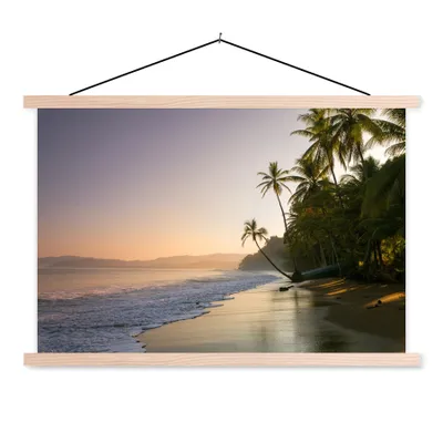 Produktbild von MuchoWow® Textilposter Strand - Sonnenuntergang - Tropisch 120x80 cm mit holzfarbenen Rahmen - Aufhängeset