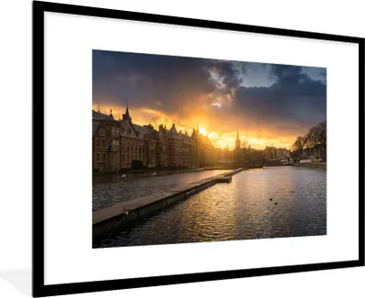 Produktbild von MuchoWow® Gerahmtes Poster Den Haag - Wasser - Sonne 90x60 cm - Poster mit Schwarzem Bilderrahmen Wandposter Rahmen Foto Bilder - Wanddekoration - Fotos