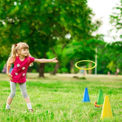 Immagine prodotto di set di giochi per bambini 3 in 1 con lancio dell'anello all'aperto, giochi da giardino per bambini cono di traffico con lancio di fagioli per carnevale