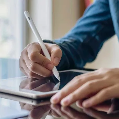 Obrázek produktu pro Magnetický stylus Uniq Pixo Lite 2.0 pro Ipad - bílý