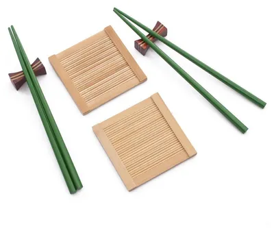 Image de Plateau à sushi en bambou avec baguettes, pour deux personnes (coffret de 10)