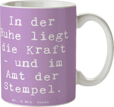 Produktbild von Mr. & Mrs. Panda Kaffeetasse Spruch Beamtin Kraft - Lavendeltraum - Geschenk, bedruckt, Trinkbecher, Beruf, Berufspassion, Kaffeebecher, Pott, handgefertigte Geschenke