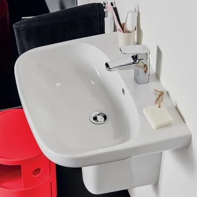 Produktbild von Ideal Standard i.life A Waschtisch 60 cm, 1 Hahnloch, mit Überlauf