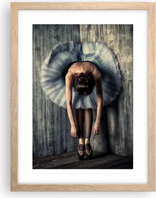 Produktbild von Gerahmtes Poster - Rahmen in heller Eiche - Ballerina Ballett Tanz - 30x40 cm - Wand Bild - Wanddeko - Wandbilder - Kunstposter - Wandposter - Bilderrahmen - Bilder - Kunstdruck - P2NPA30x40-5153