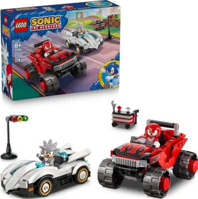 Produktbild von LEGO Sonic the Hedgehog Silvers Auto vs. Knuckles’ Monstertruck - Kinder Spielzeug mit 2 Flitzern und 2 Minifiguren - Geschenk für Jungen und Mädchen ab 8 Jahren - Sonic Fanartikel für Gamer - 77118