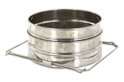 Produktbild von 4BEE Doppelsieb für Honig aus säurebeständigem Edelstahl Ø 20 cm – feines und grobes Honigsieb mit verstellbaren Griffen bis 40 cm – lebensmittelecht