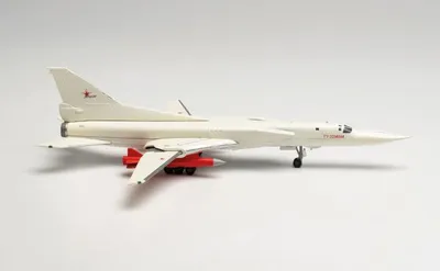 Image de Herpa Wings 1:200 Tupolev TU-22M3M Prototype 572149