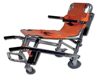 Klappbarer Rollstuhl, 4 Räder, 150 kg Traglast, 8,5 kg