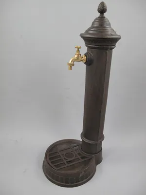 Produktbild von Wassersäule Wasserzapfsäule Gusseisen Gartenbrunnen rustikal Antik H. 78cm