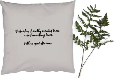 Produktbild von MuchoWow® Zierkissen Sofakissen Wohnzimmer Dekokissen 60x60 cm Zitate - Sprichwörter - Taco-Liebhaber - Essen - Folge deinen Träumen - Sitzfläche - Foto Polster
