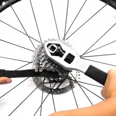 Produktbild von SuperB Kassetten- und Centerlock-Entriegelungsschlüssel