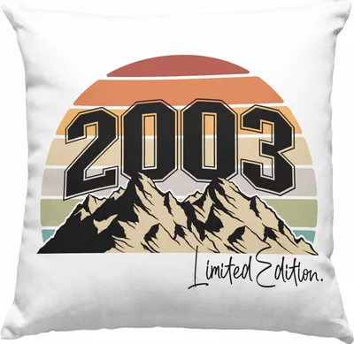 Produktbild von Trendation - 18. Geburtstag Deko-Kissen mit Füllung 40x40 Geschenk Mädchen Jungen Geschenkidee Lustig Spruch 18 Geschenke Geschenkideen zum 18 Bday 18er Tochter (Blau)