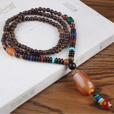 Immagine prodotto di Collana Alois in Legno con Ciondolo Colorato - Stile Etnico e Bohémien KP34073
