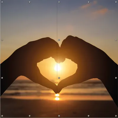 Produktbild von Wallario Outdoor-Poster für Garten oder Balkon, Motiv Liebe im Herzen der Sonne - Strand und Meer, in ca. 180 x 180 cm