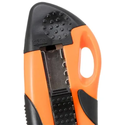 Obrázek produktu pro Nôž odlamovací 18mm s kovovou lištou HANDY 10814