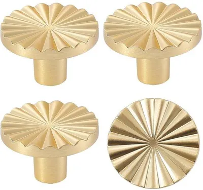 Produktbild von Unyqoos® Goldene Möbelknöpfe (4er-Set) aus Zinklegierung – elegante Schrank- und Schubladengriffe für Küche, Kommode und Kleiderschrank