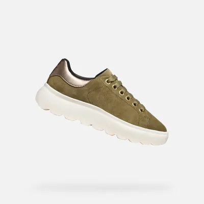 Produktbild von Geox Khakifarbene Damen-Sneaker Spherica EC4.1 37