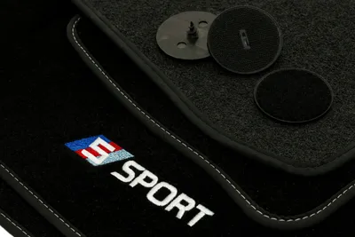 Produktbild von SPORT Velour Fußmatten Satz für BMW 5 G30 / G31 (ab 2017) - Passgenau
