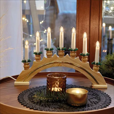 Produktbild von 7-tlg. Holzleuchter "Goldleiste", natur, Dekorkränzen, Steckerzuleitung  LED Filament 1,5 m
