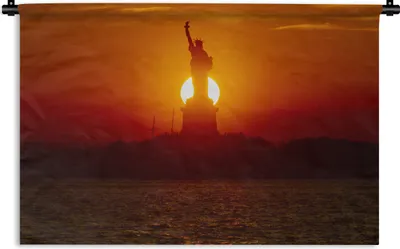 Produktbild von MuchoWow® Wandteppich Wandbehang New York - Freiheitsstatue - Sonnenuntergang 90x60 cm Tapisserie Dekoration Wandtuch - Wandskulpturen - Bildteppich
