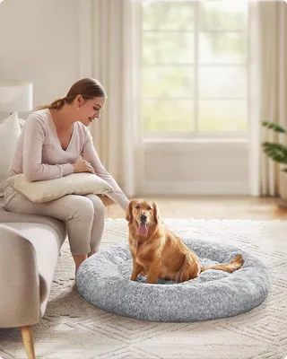 Produktbild von Famanu Hundebett – Plüschkissen mit rutschfester Unterseite