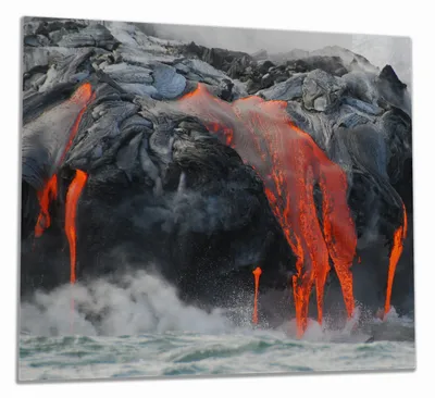 Produktbild von Wallario Herdabdeckplatte aus Glas, Größe 60 x 52 cm 1-teilig, Motiv Lavastrom ins Meer