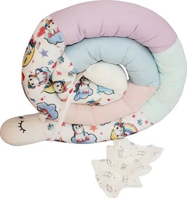 Produktbild von Bettschnecke mit 6 Musselinlätzchen für Babys in XS-Größe (Halsumfang 24cm – 28cm), Dreieckstuch, (Motiv - Elefanten)