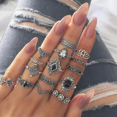 Produktbild von 15 Stück Damenring im böhmischen Stil mit Strass-Inlay, lichtbeständiger Schmuck, Öffnungsring für den Alltag